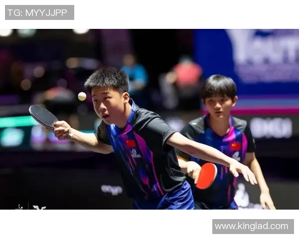 印尼U19与泰国U19激战正酣青年足球赛场上的青春对决