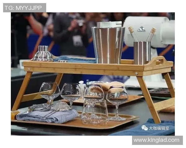 小阿根廷人对决甘拿斯亚的精彩赛事回顾与分析