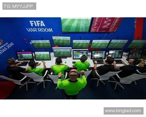 下一年世界杯VAR扩权，角球和两黄变一红也可复核？